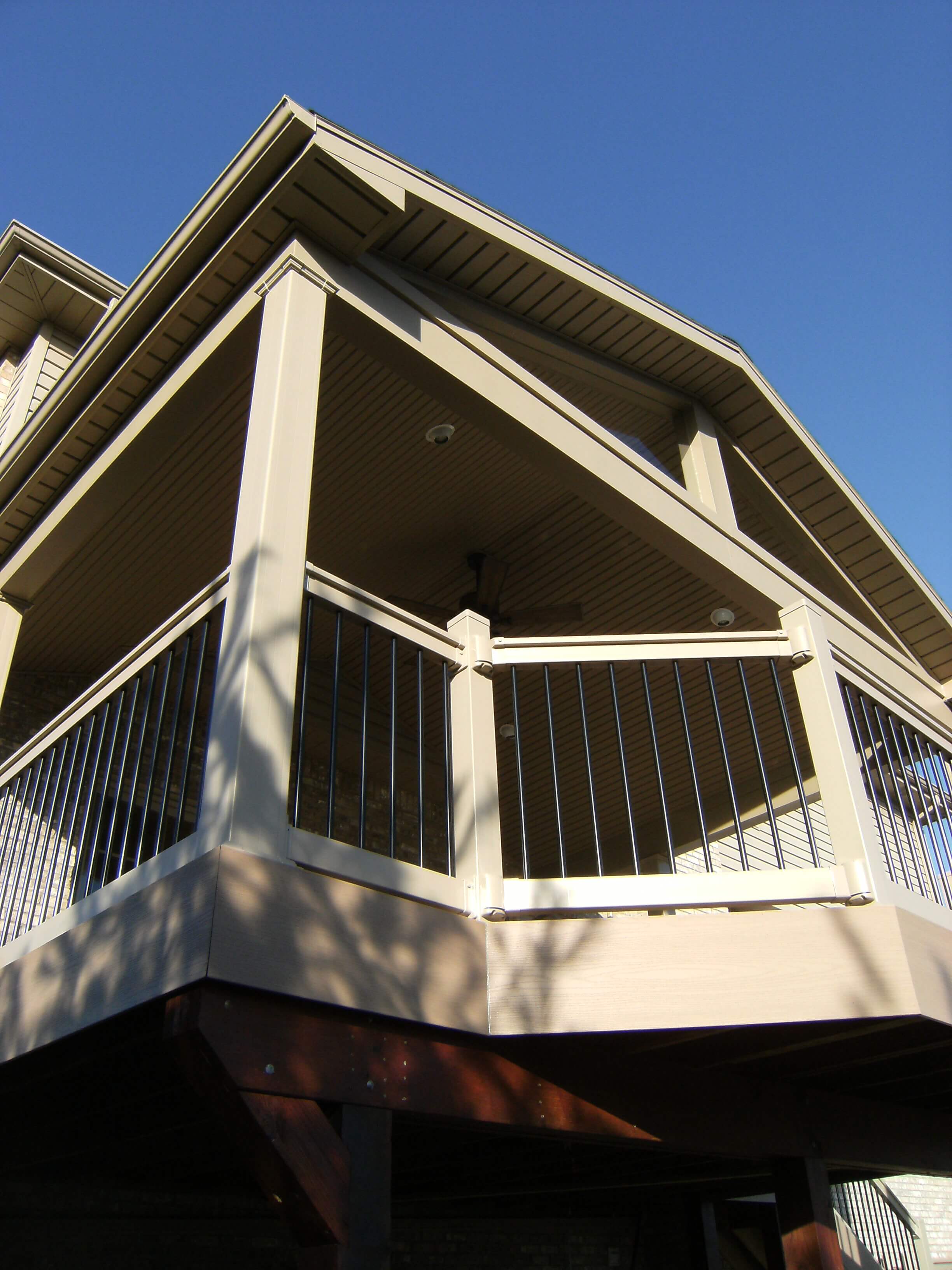 Retractable Awnings Vs Deck Roofs Quaker State Construction